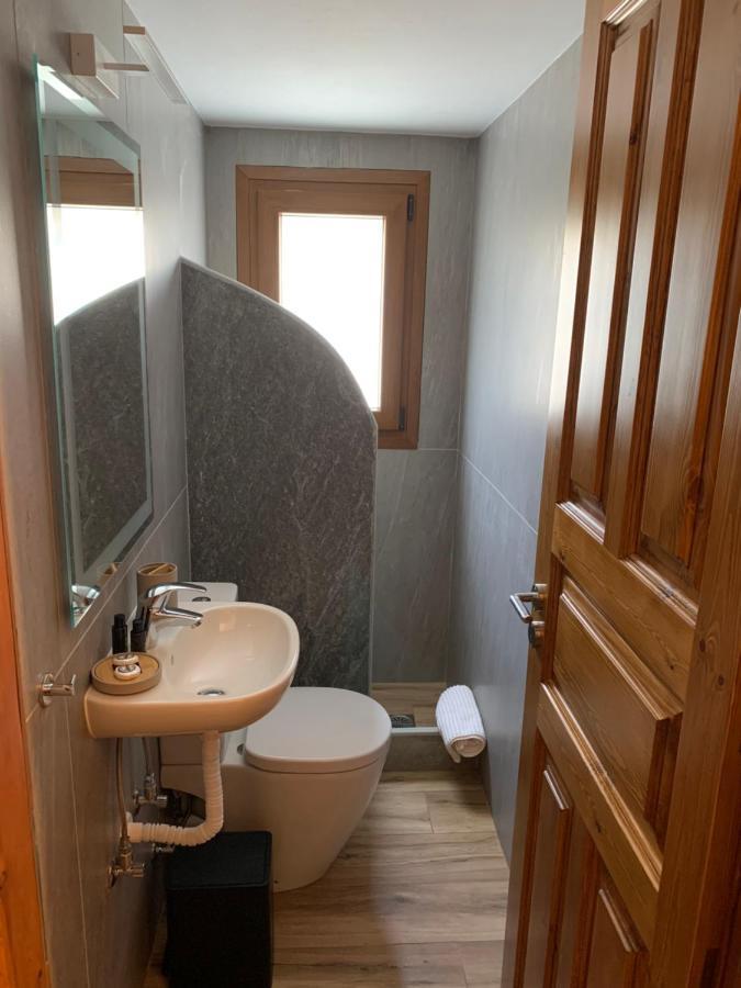 Komis Crown - Luxury Apartments Komi  Екстер'єр фото